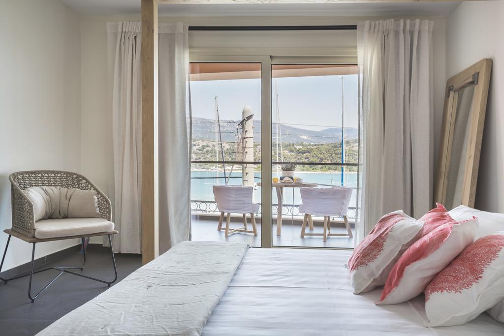 Argostoli Marina Suites Eksteriør billede