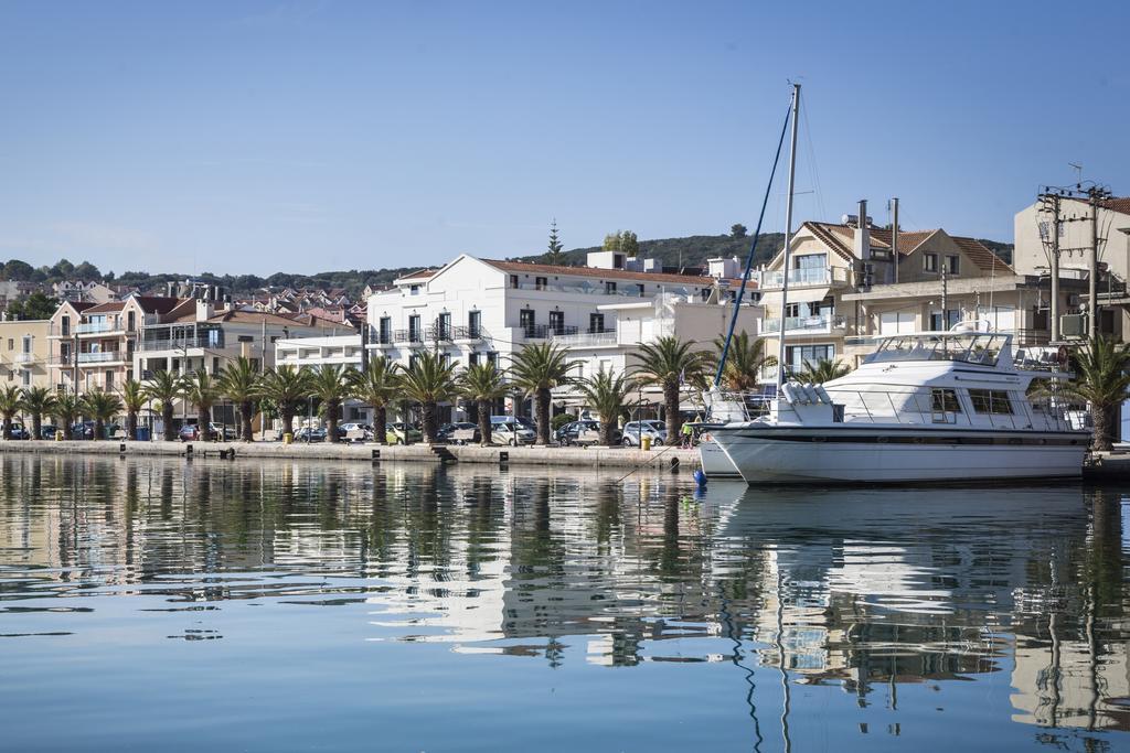 Argostoli Marina Suites Eksteriør billede