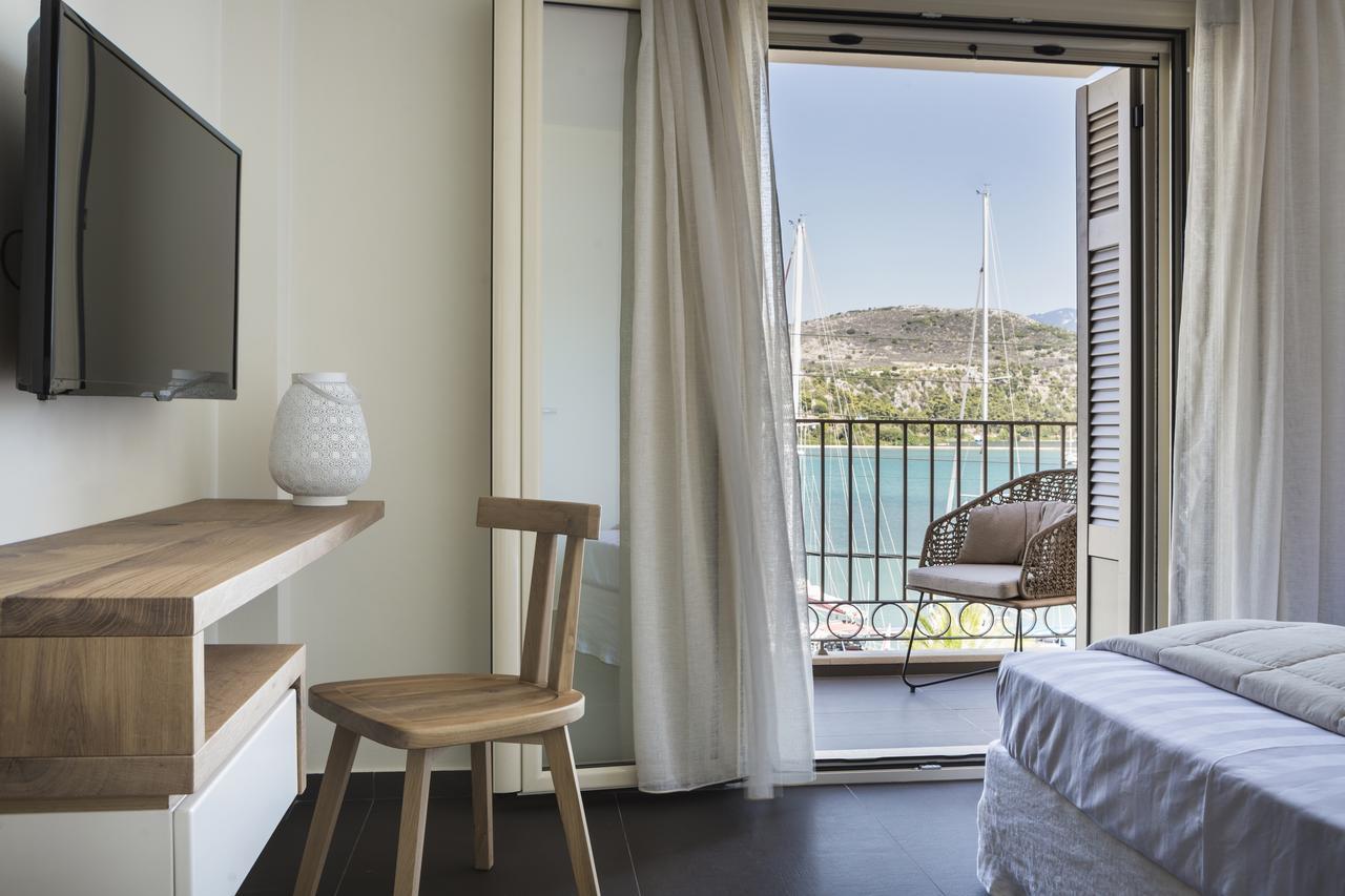 Argostoli Marina Suites Eksteriør billede